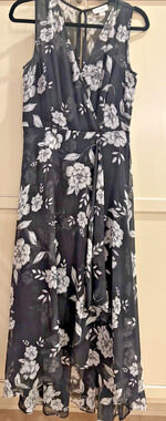 Calvin Klein Black/White Floral V-Neck Sleeveless Midi Dress Size 4